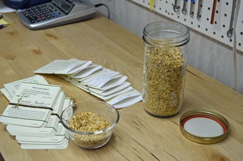 Hand Packing Melrose Pepper Seed