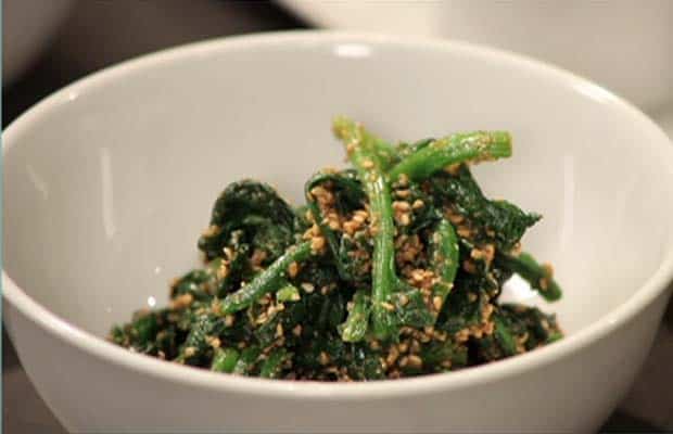 Spinach Sesame and Ginger Salad